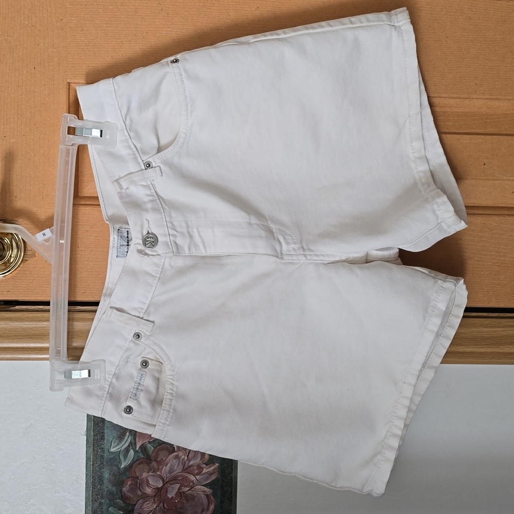 HOST PICK. Vintage Women's Calvin Klein Silver Tag Jean Shorts. Size 10